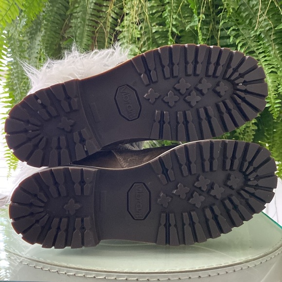 NEW!!! Women’s Lace up Boots, Combat, Winter Faux fur! Fully lined Size 7 - Picture 9 of 16